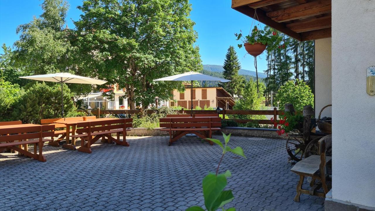 Garni Biancaneve Ruffre-Mendola Exterior photo
